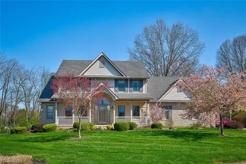 4191 Daphne Cir NW, Massillon, OH 44646