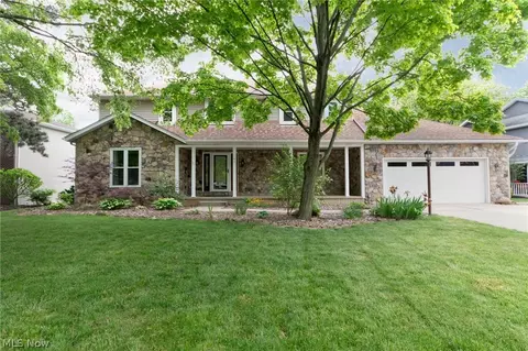 105 Westchester Dr, Amherst, OH 44001