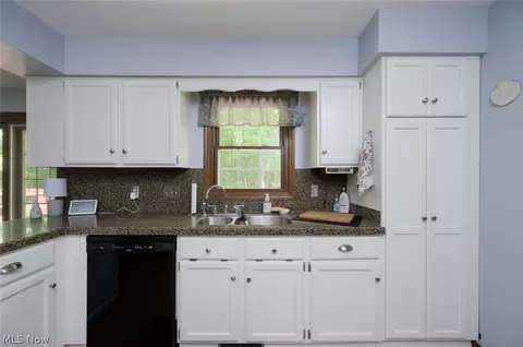 32355 Arthur Rd, Solon, OH 44139 photo 16