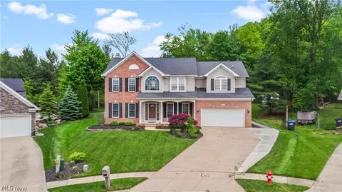 4553 Bedrock Ct, Brunswick, OH 44212