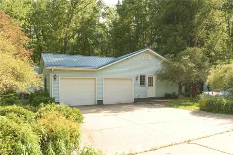 3464 Wood Rd, Madison, OH 44057