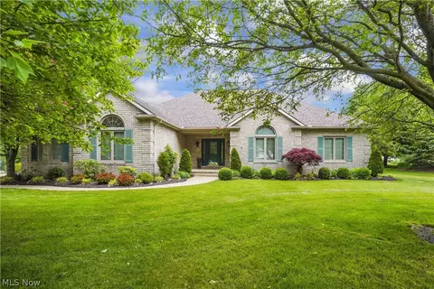 1891 Fairway Dr, Uniontown, OH 44685