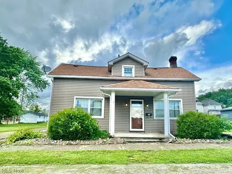 85 26th St, Wellsburg, WV 26070