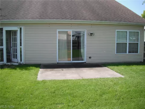 Exterior - 2320 Stonepath St, Lorain, OH 44052 photo 4 of 7