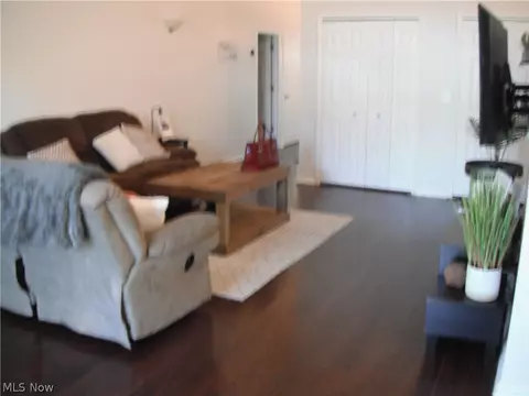 Living - 2320 Stonepath St, Lorain, OH 44052 photo 2 of 2