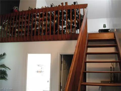 Entry Way - 2320 Stonepath St, Lorain, OH 44052 photo 3 of 4