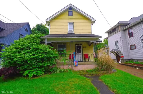 259 Poland Ave, Struthers, OH 44471 photo 1