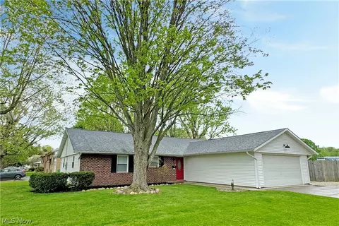 1303 Willoway Ave SE, North Canton, OH 44720