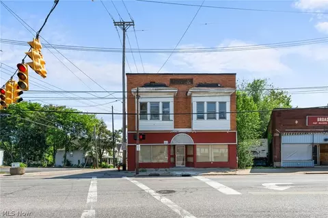 2140 Broadview Rd, Cleveland, OH 44109