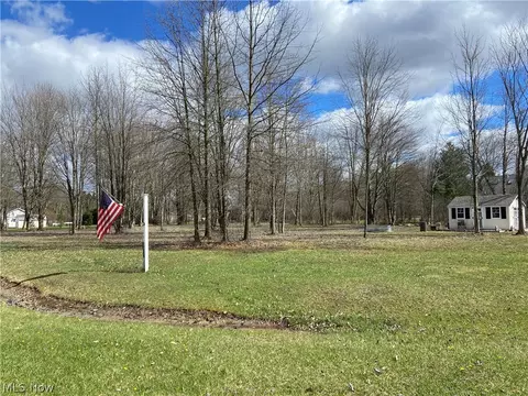 123 Roaming Way, Roaming Shores, OH 44085