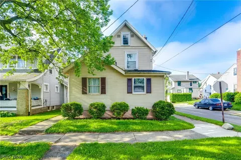 3114 2nd St NW, Canton, OH 44708