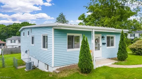 2611 26th St, Parkersburg, WV 26104