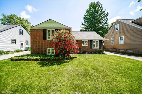 1201 Worton Blvd, Mayfield Heights, OH 44124