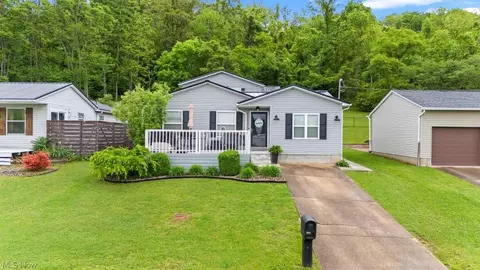 1700 Hill St, Belpre, OH 45714