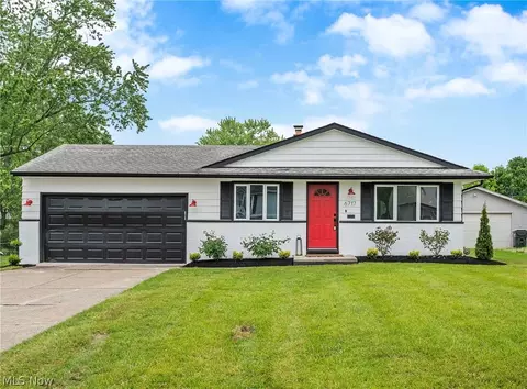 6717 Basswood Dr, Bedford Heights, OH 44146