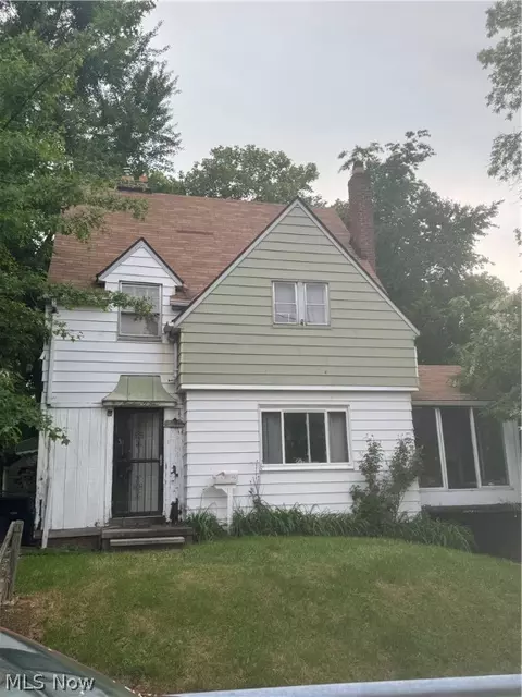 1904 Torbenson Dr, Cleveland, OH 44112