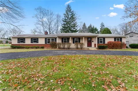 360 Glenview Rd, Canfield, OH 44406