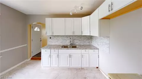 Entry Way - 20516 Watson Rd, Maple Heights, OH 44137 photo 1 of 1