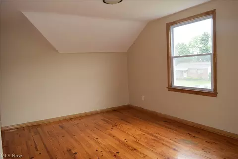 Bedroom - 15075 Summit Ave, Maple Heights, OH 44137 photo 4 of 6