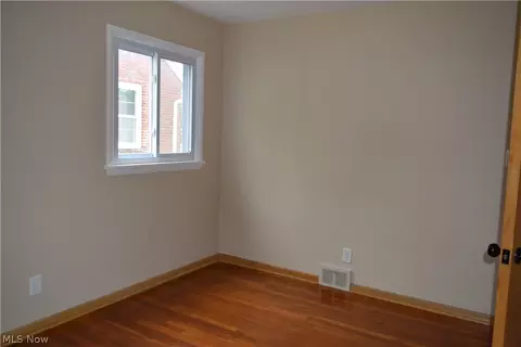 Bedroom - 15075 Summit Ave, Maple Heights, OH 44137 photo 5 of 6