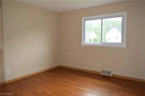 Bedroom - 15075 Summit Ave, Maple Heights, OH 44137 photo 6 of 6