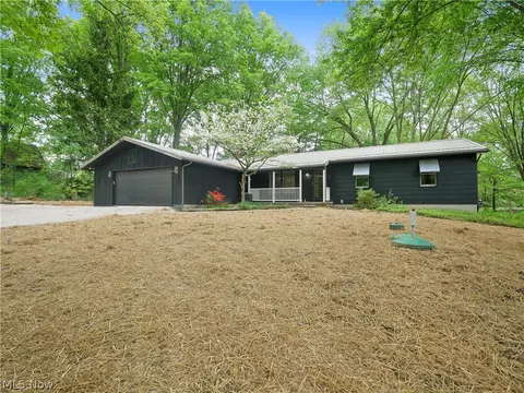 2349 Austintown Warren Rd, Warren, OH 44481