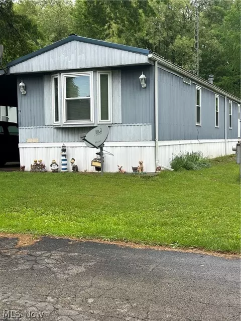 7443 Spillway #19, Lisbon, OH 44432