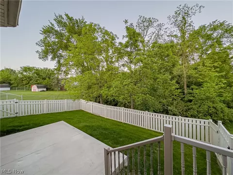 Exterior - 6914 Ruby Cts, Austintown, OH 44515 photo 7 of 9