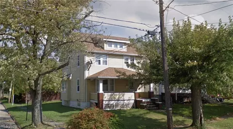 2707 Apple Ave, Lorain, OH 44055