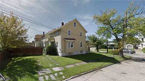 2707 Apple Ave, Lorain, OH 44055 photo 2