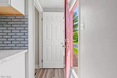 8654 Murray Ridge Rd, Elyria, OH 44035 photo 25