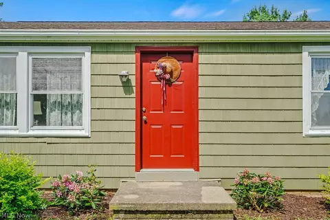 8654 Murray Ridge Rd, Elyria, OH 44035 photo 9