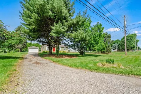 8654 Murray Ridge Rd, Elyria, OH 44035