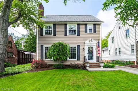 5212 Spencer Rd, Lyndhurst, OH 44124