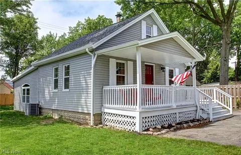 14507 Glencliffe Rd, Cleveland, OH 44111