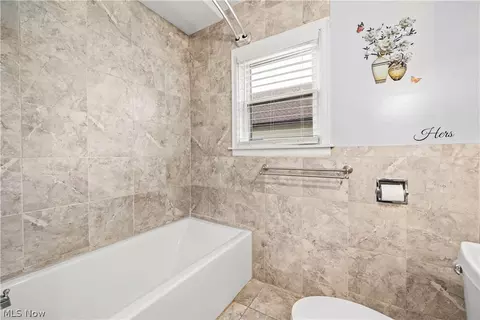 416 Bond St, Elyria, OH 44035 photo 29