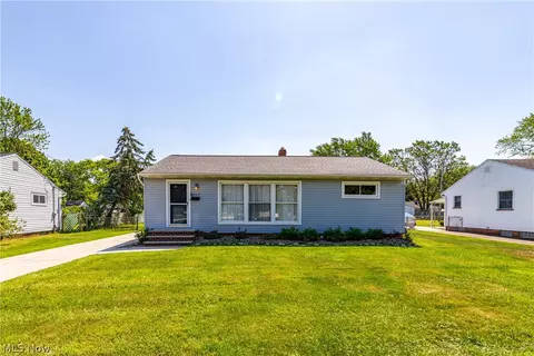 5527 Elizabeth Ave, Parma, OH 44130