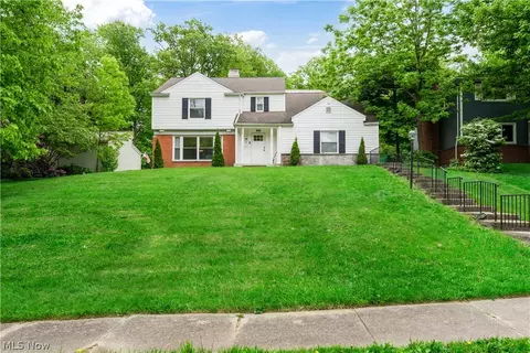1963 Laurel Hill Dr, South Euclid, OH 44121