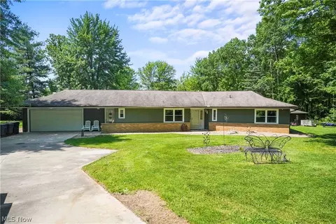 15930 Ridge Rd, North Royalton, OH 44133