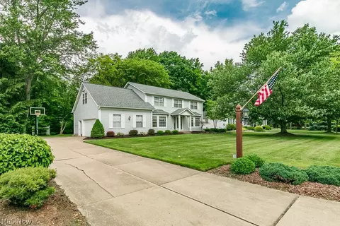 7200 Summerhill Dr, Concord, OH 44077