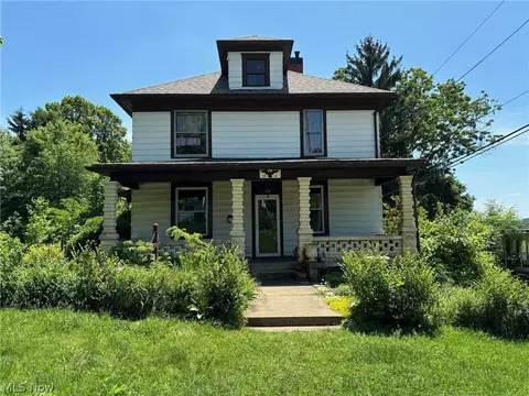 1816 Stewart Ave, Cambridge, OH 43725