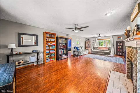 Living - 9257 Bechtel Rd, Elyria, OH 44035 photo 1 of 3