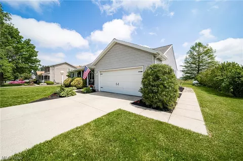 Exterior - 9257 Bechtel Rd, Elyria, OH 44035 photo 3 of 8