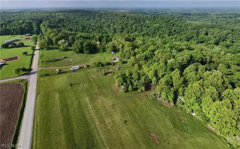 32957 County Road 132, Killbuck, OH 43812