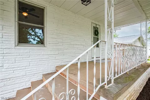 104 Palmetto Ave, Akron, OH 44301 photo 4