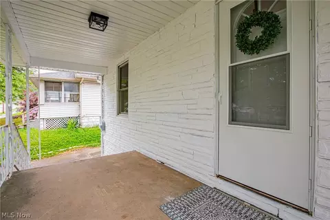 104 Palmetto Ave, Akron, OH 44301 photo 3