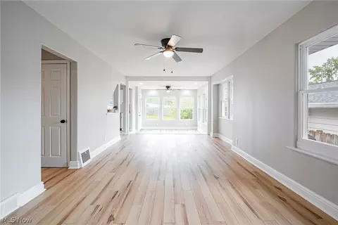 104 Palmetto Ave, Akron, OH 44301 photo 5
