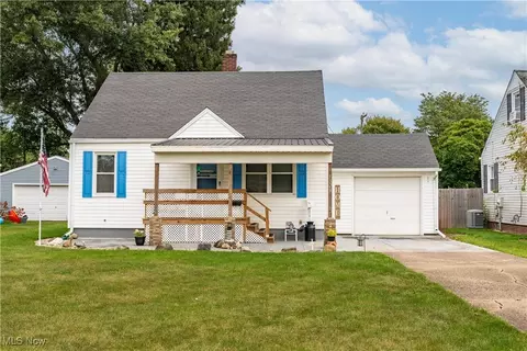 1328 Manor Ave SW, Canton, OH 44710