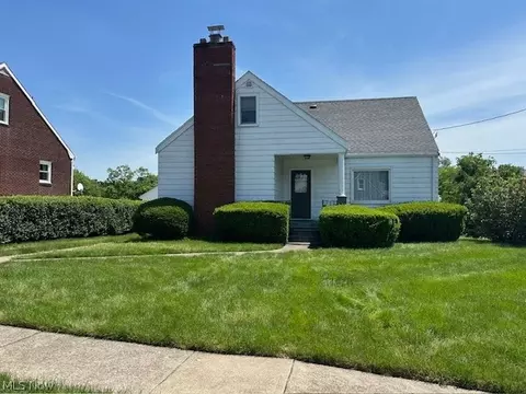 312 Fairview St, Weirton, WV 26062