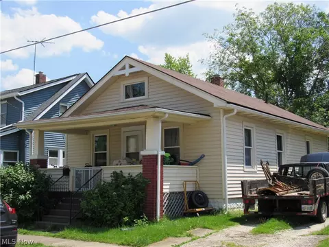 414 King St, Fairport Harbor, OH 44077